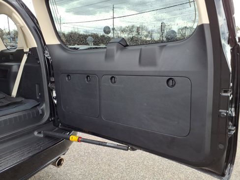 Used 2023 Lexus GX 460 Premium w/ Premium Plus Package image 15