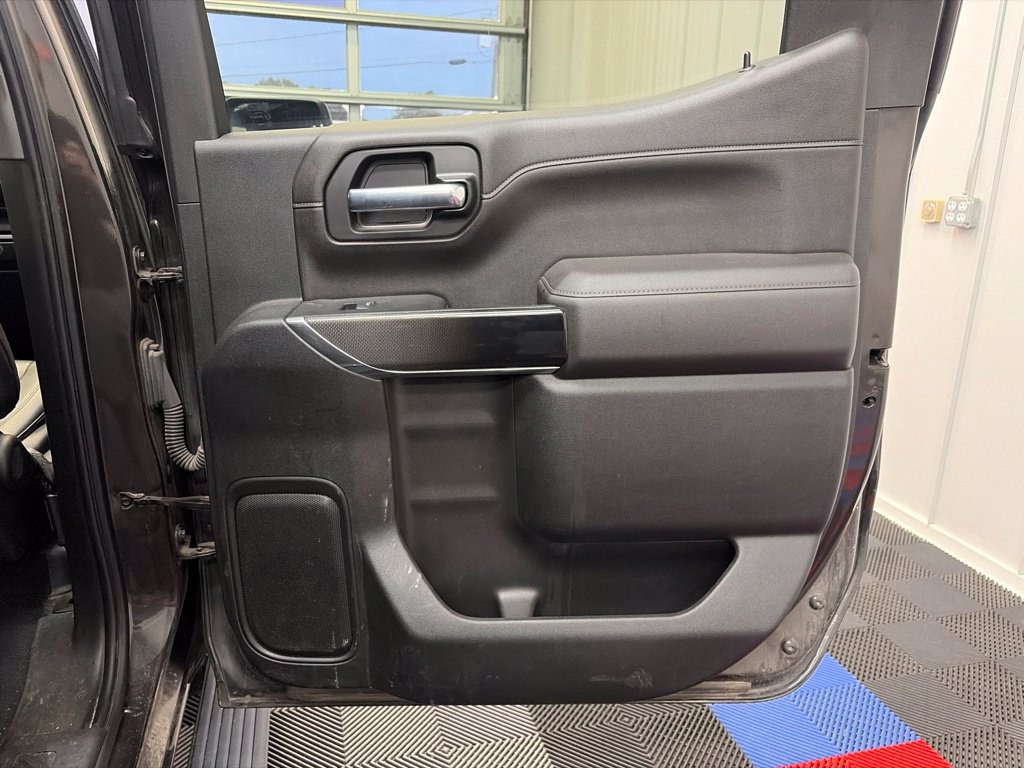 Used 2021 Chevrolet Silverado 1500 RST w/ Convenience Package II AWD/4WD image 16