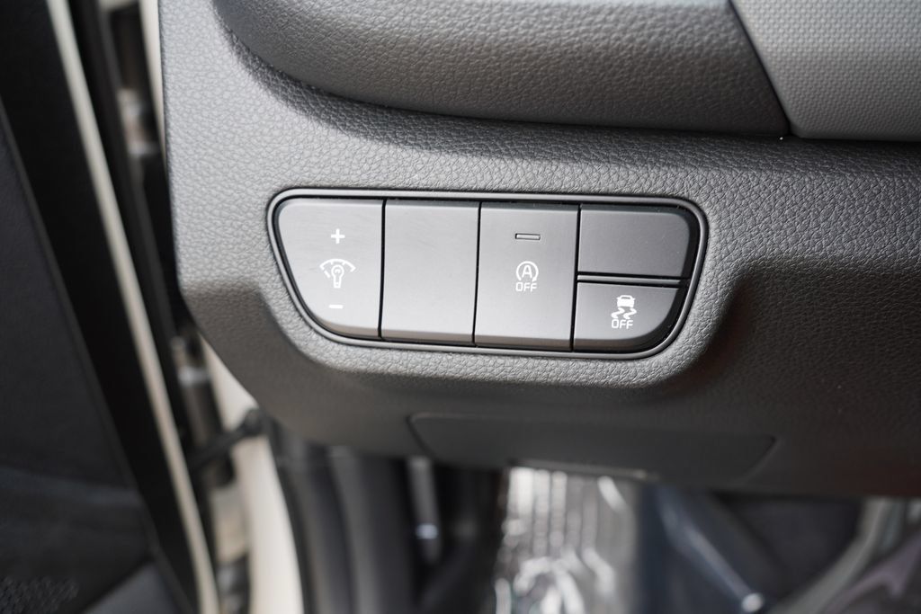 Certified 2024 Kia Seltos LX AWD/4WD image 22