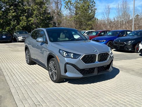 New 2026 BMW X2 xDrive28i w/ Technology Package image 17