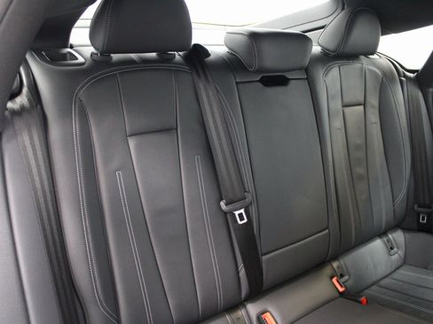 Used 2022 Audi A5 2.0T Premium image 28