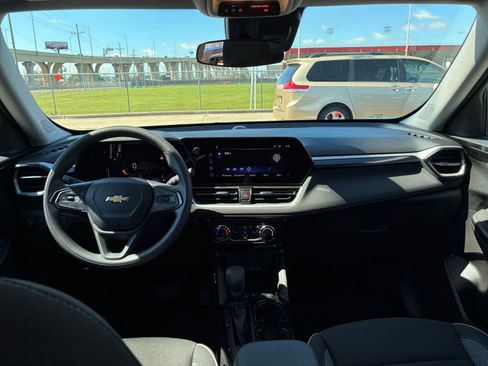 Used 2025 Chevrolet TrailBlazer LT image 26