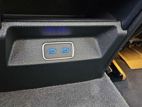 Used 2025 Mercedes-Benz GLE 53 AMG 4MATIC Coupe image 34