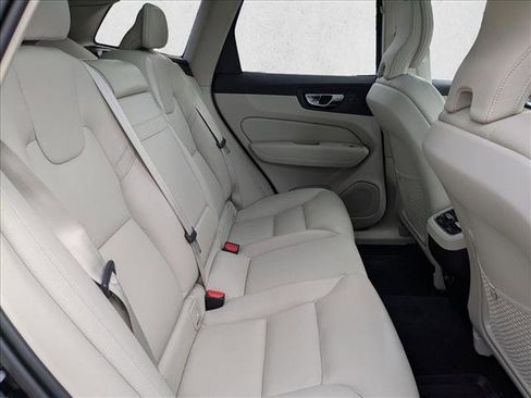 Used 2020 Volvo XC60 T5 Inscription w/ Protection Package image 22