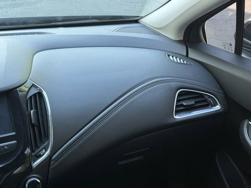 Used 2017 Chevrolet Cruze Premier w/ Enhanced Convenience Package FWD image 29