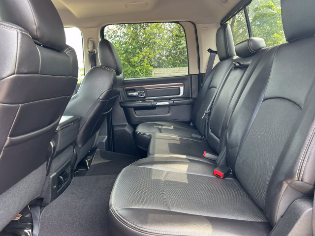 Used 2016 RAM 1500 Laramie AWD/4WD image 5