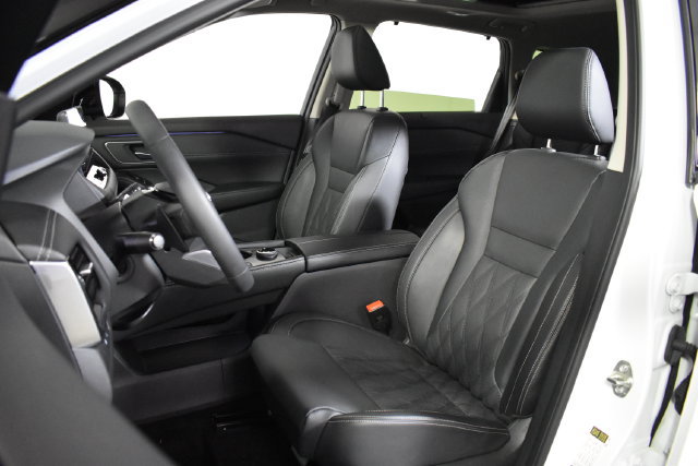 Certified 2026 Nissan Rogue Platinum w/ Platinum Premium Package AWD/4WD image 9