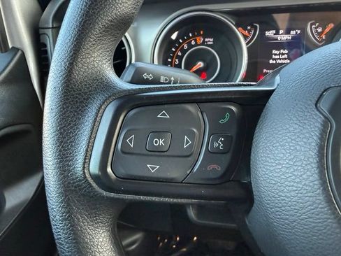 Used 2018 Jeep Wrangler Unlimited Sport AWD/4WD image 16