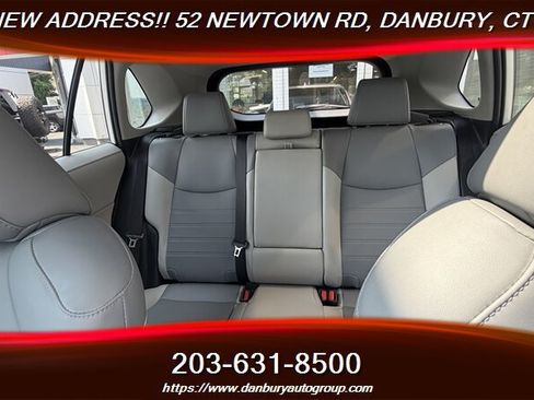 Used 2022 Toyota RAV4 XLE Premium FWD image 27