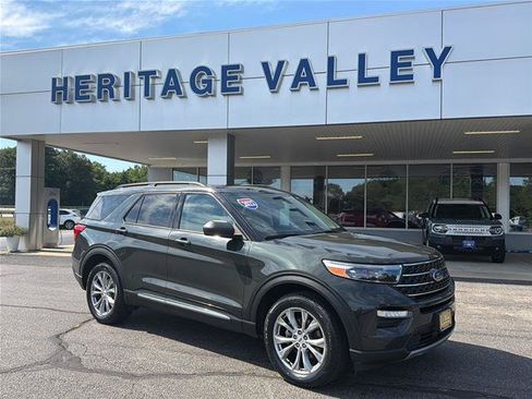 Certified 2022 Ford Explorer XLT w/ Equipment Group 202A AWD/4WD image 1