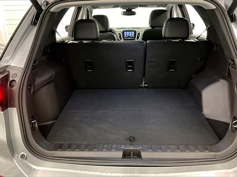 Used 2024 Chevrolet Equinox Premier image 36