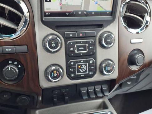 Used 2016 Ford F350 Lariat w/ Lariat Ultimate Package image 26