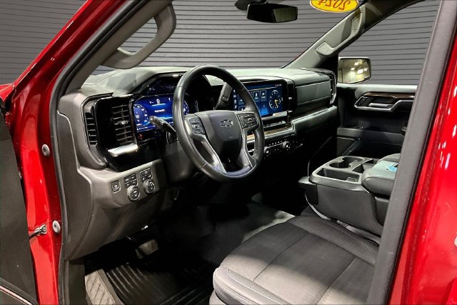 Certified 2024 Chevrolet Silverado 1500 RST w/ Z71 Off-Road Package AWD/4WD image 18