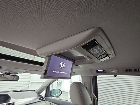 Used 2014 Honda Odyssey EX-L image 30