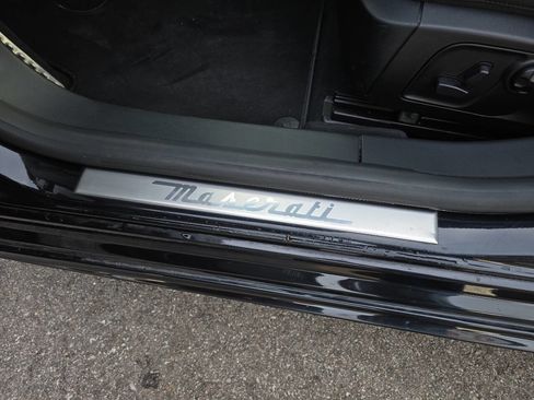 Used 2017 Maserati Quattroporte S GranSport image 20