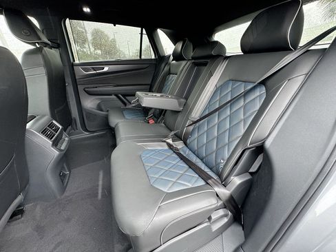 New 2025 Volkswagen Atlas Cross Sport SEL Premium R-Line image 17