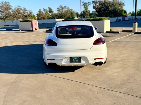 Used 2015 Porsche Panamera GTS AWD/4WD image 9
