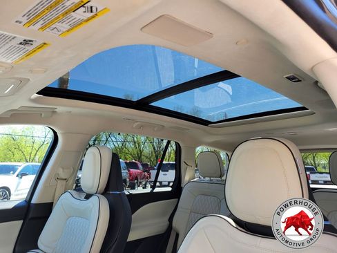 Used 2022 Lincoln Aviator Black Label w/ Dynamic Handling Package AWD/4WD image 26