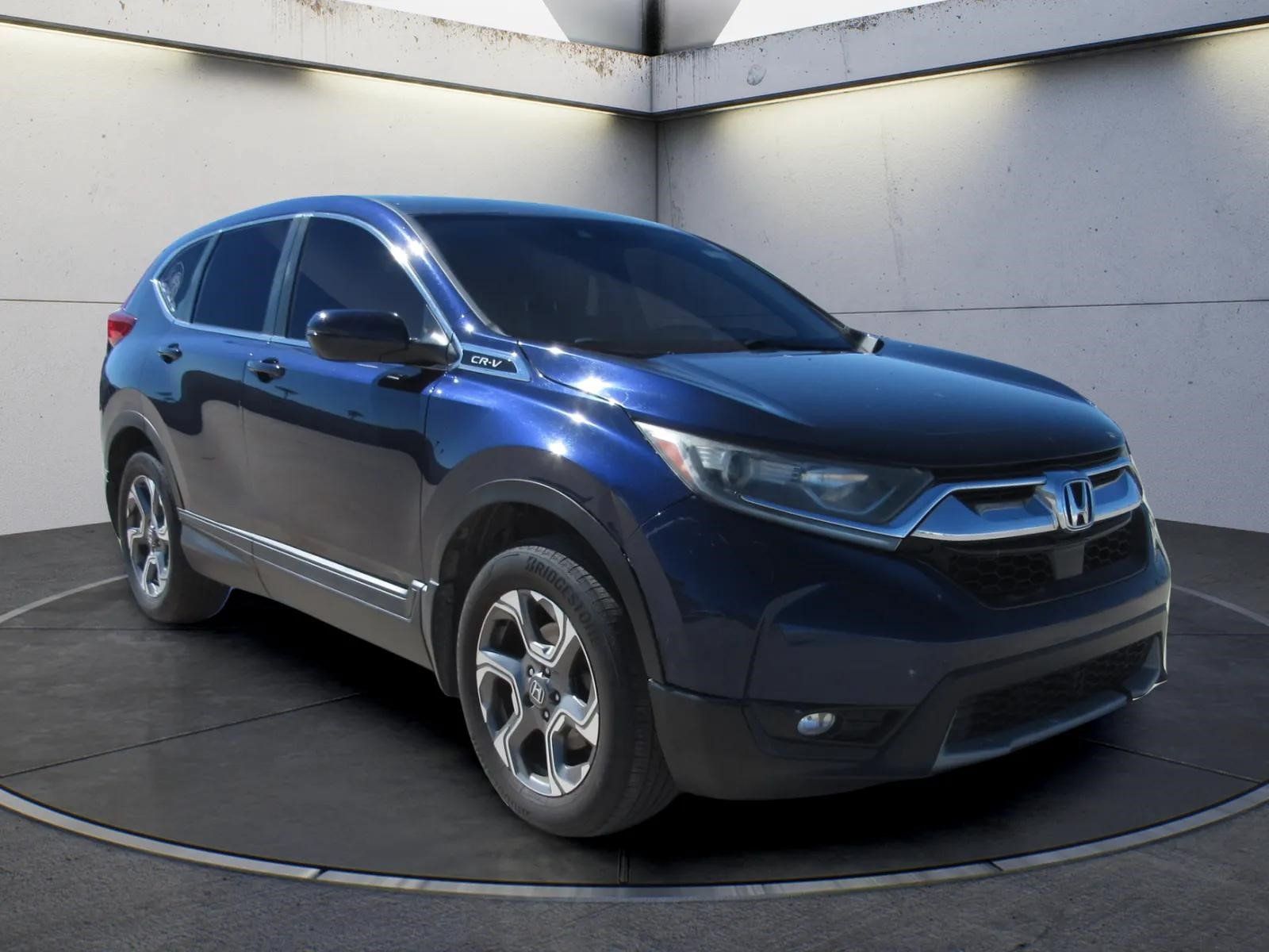 Used 2017 Honda CR-V EX image 2