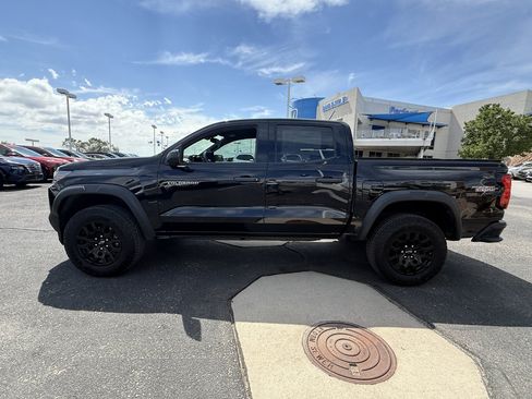 Used 2023 Chevrolet Colorado Trail Boss w/ Advanced Trailering Package AWD/4WD image 8