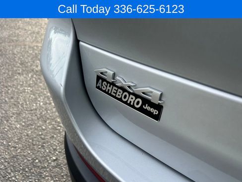 New 2026 Jeep Grand Cherokee L Laredo AWD/4WD image 13