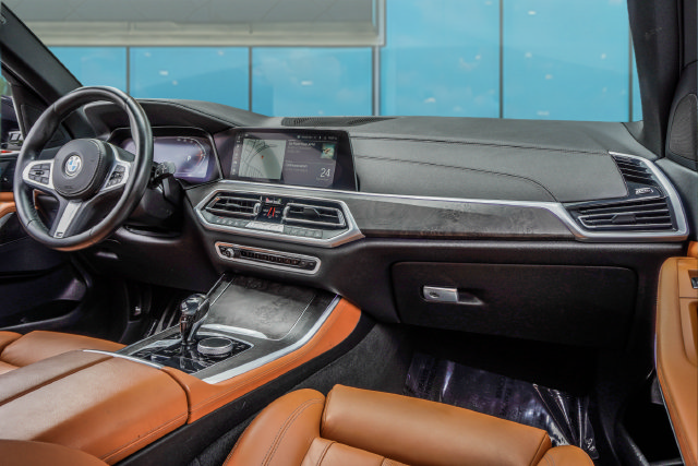 Used 2022 BMW X5 sDrive40i w/ M Sport Package RWD image 46