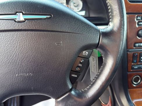 Used 2005 Ford Thunderbird image 15