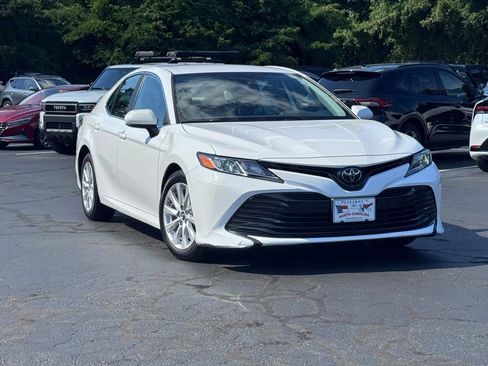 Used 2019 Toyota Camry LE w/ Carpet Mat Package FWD image 1