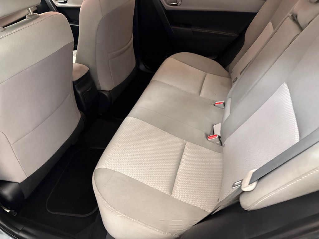 Used 2015 Toyota Corolla LE FWD image 16