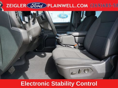 Used 2023 Chevrolet Silverado 1500 LT AWD/4WD image 15