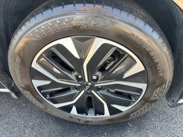 Used 2023 Kia EV6 Wind w/ Wind Technology Package AWD/4WD image 8