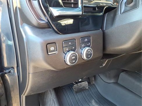 Used 2025 GMC Sierra 2500 SLE w/ SLE Value Package; image 22