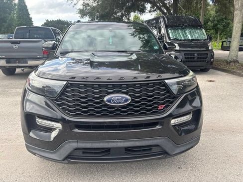 Used 2021 Ford Explorer ST w/ Equipment Group 401A AWD/4WD image 2