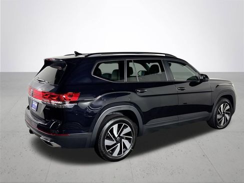 New 2025 Volkswagen Atlas SE image 6