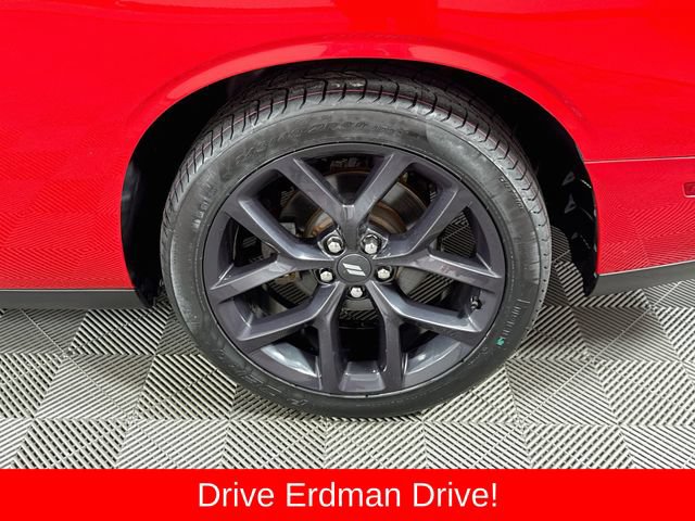 Used 2020 Dodge Challenger R/T w/ Blacktop Package RWD image 4