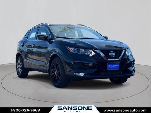 Certified 2022 Nissan Rogue Sport SV w/ Technology Package AWD/4WD image 1