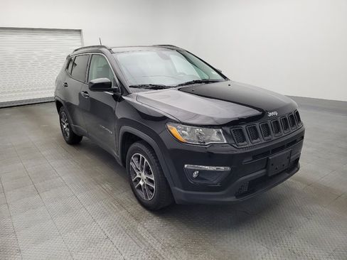 Used 2018 Jeep Compass Latitude image 13