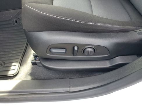 Used 2024 Chevrolet Blazer LT image 18