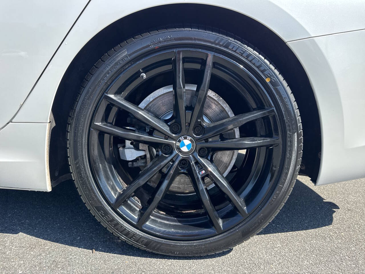 Used 2020 BMW 330i Sedan w/ M Sport Package RWD image 30