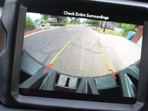 Used 2018 Jeep Wrangler Unlimited Sahara image 40