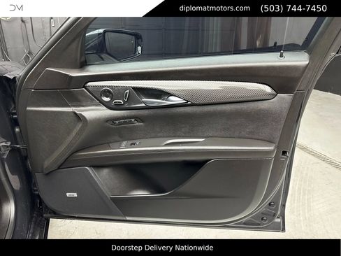 Used 2020 Cadillac CT6 V w/ LPO, Premium Carpet Package image 34
