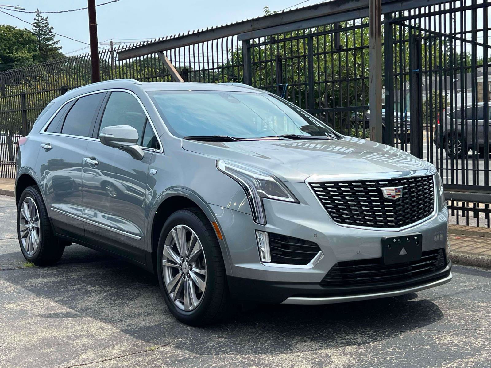 Certified 2024 Cadillac XT5 Premium Luxury AWD/4WD image 4