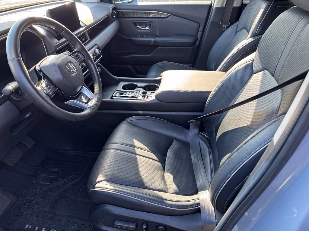 Used 2024 Honda Pilot Elite image 8