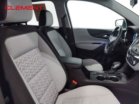 Used 2022 Chevrolet Equinox LT image 45