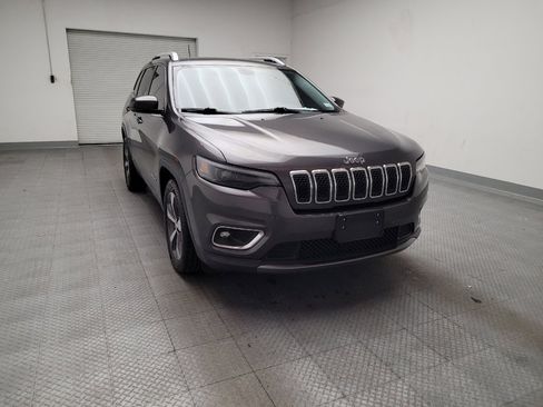 Used 2019 Jeep Cherokee Limited image 14