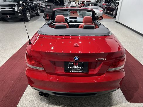 Used 2010 BMW 135i Convertible w/ Premium Pkg image 17