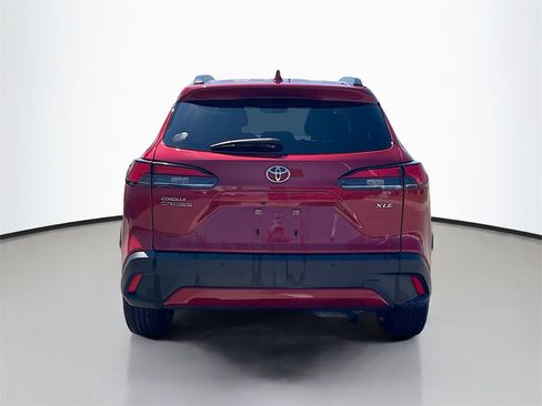 Used 2023 Toyota Corolla Cross XLE image 6