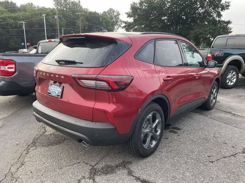 Used 2025 Ford Escape ST-Line w/ Tech Pack #1 FWD image 7