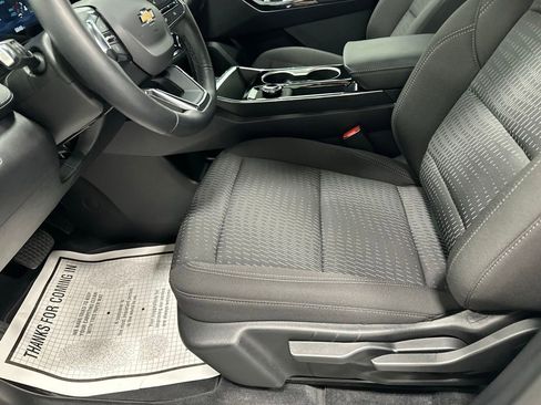 Used 2026 Chevrolet Equinox LT FWD image 13