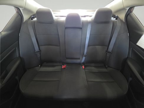 Used 2024 Nissan Altima 2.5 SV FWD image 25